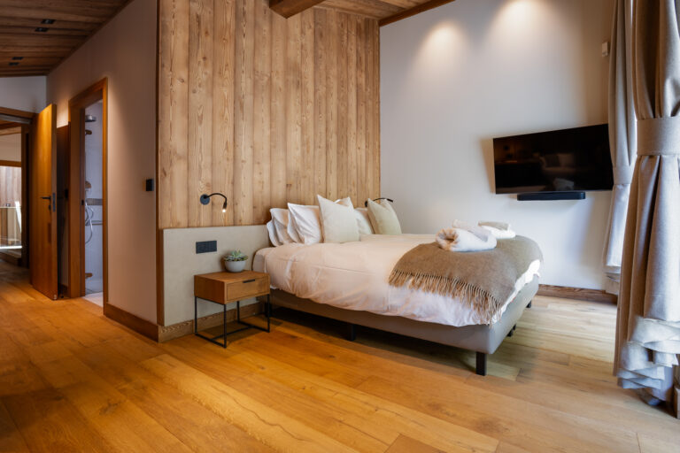 Bedroom 3 at Granite Mountain Lodge